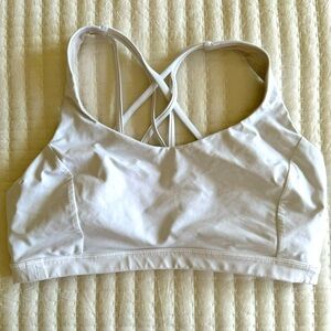 Lululemon Free to Be Serene Bra